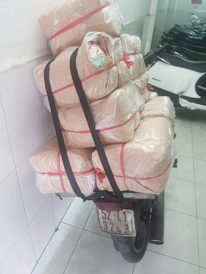 Phát hiện “xưởng” sản xuất bột ngọt giả nhãn hiệu nổi tiếng ở quận 8 ảnh 2 Phát hiện “xưởng” sản xuất bột ngọt giả nhãn hiệu nổi tiếng ở quận 8 ảnh 2