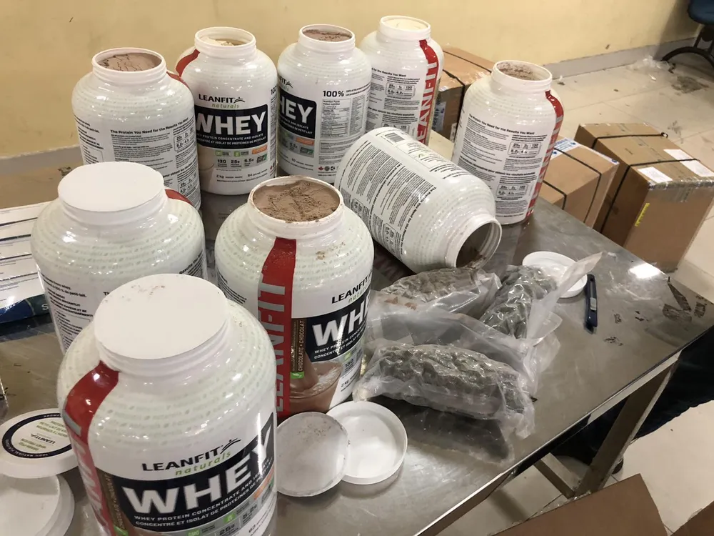 Phát hiện gần 5 kg ma túy từ Canada về Việt Nam qua cửa khẩu Tân Sơn Nhất ảnh 2 Phát hiện gần 5 kg ma túy từ Canada về Việt Nam qua cửa khẩu Tân Sơn Nhất ảnh 2
