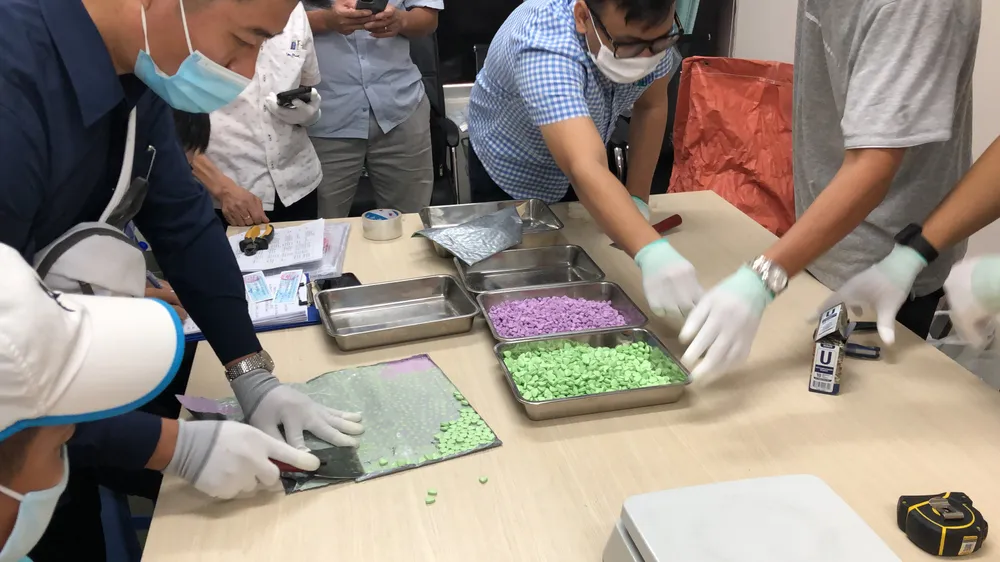 Phát hiện hơn 31 kg ma tuý trong kiện hàng nhập khẩu qua đường chuyển phát nhanh ảnh 2 Phát hiện hơn 31 kg ma tuý trong kiện hàng nhập khẩu qua đường chuyển phát nhanh ảnh 2