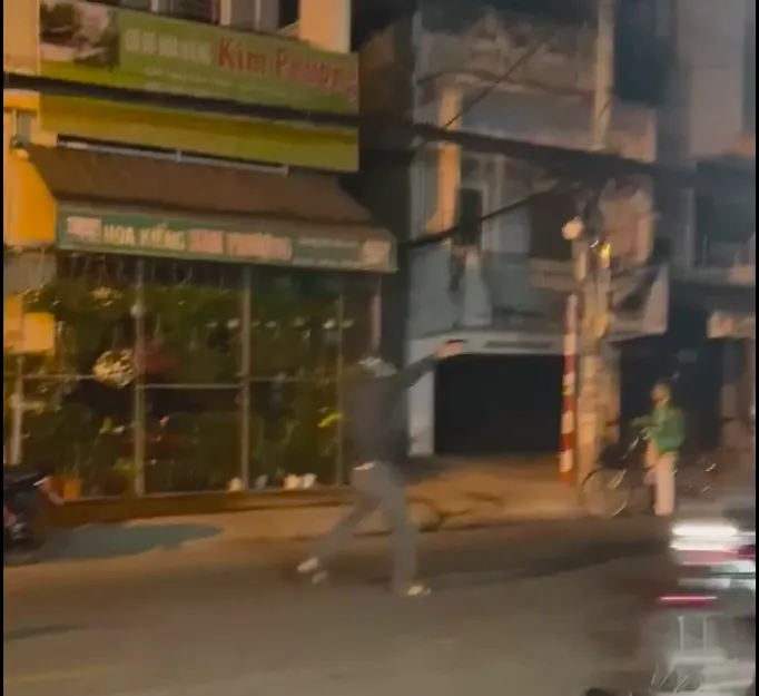 Vây bắt nhóm “quái xế” trên đường phố TPHCM ảnh 1