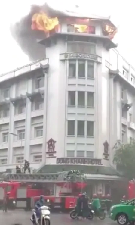 Cháy lớn tại khách sạn Đồng Khánh ở quận 5, TPHCM ảnh 2