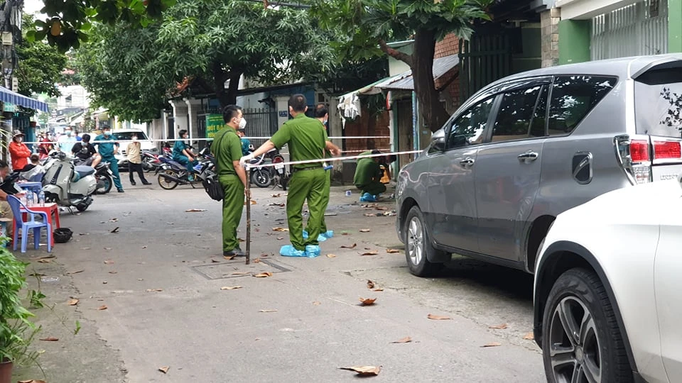 Công an phong toả hiện trường 