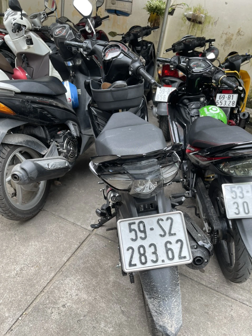 Trinh sát hình sự đặc nhiệm quật ngã 2 tên cướp giữa ban ngày ảnh 2 Trinh sát hình sự đặc nhiệm quật ngã 2 tên cướp giữa ban ngày ảnh 2