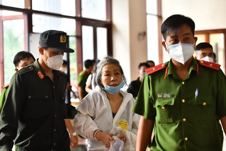 Hoãn phiên toà xét xử vụ giết người phi tang xác trong thùng phuy ảnh 1