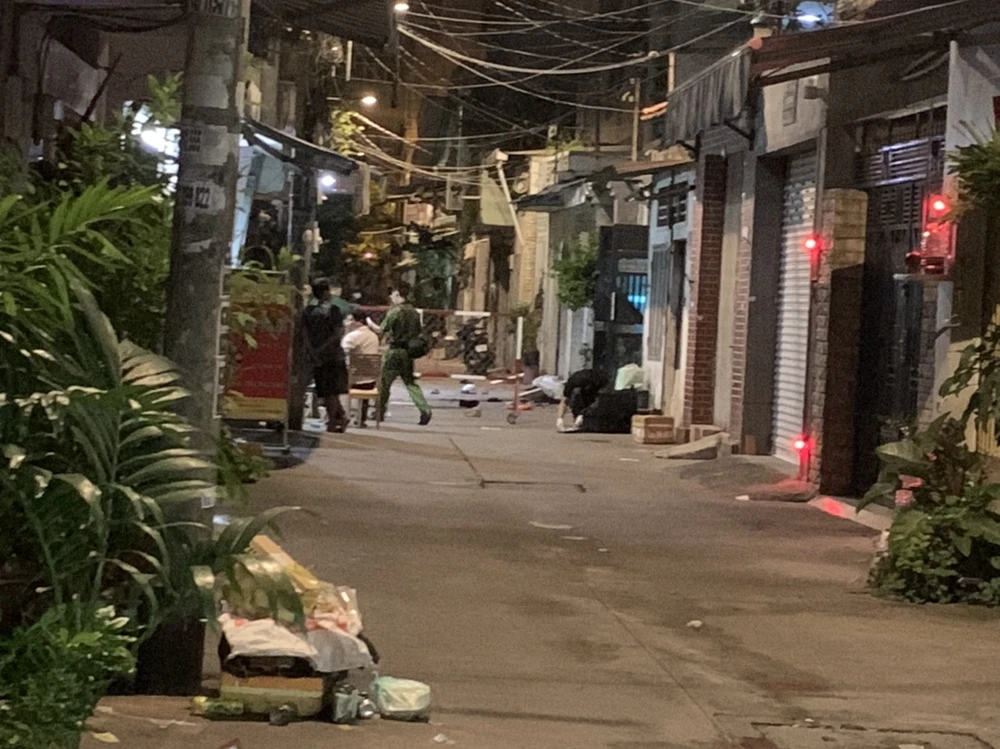 Bắt khẩn cấp 8 người trong vụ con trẻ mâu thuẫn, người lớn “hỗn chiến” khiến 1 người tử vong ảnh 2 Bắt khẩn cấp 8 người trong vụ con trẻ mâu thuẫn, người lớn “hỗn chiến” khiến 1 người tử vong ảnh 2