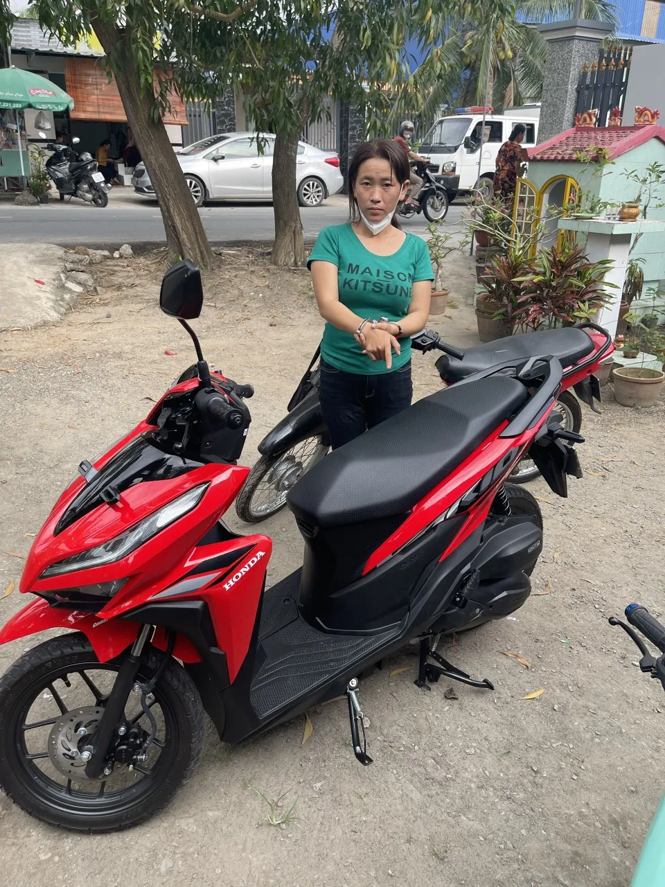 Tuyền cùng tang vật vụ án Tuyền cùng tang vật vụ án