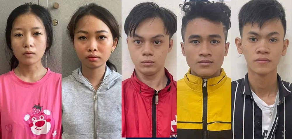 Nhóm đối tượng tại cơ quan công an Nhóm đối tượng tại cơ quan công an