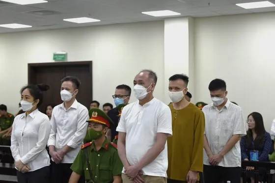 Các bị cáo tại tòa trước đó