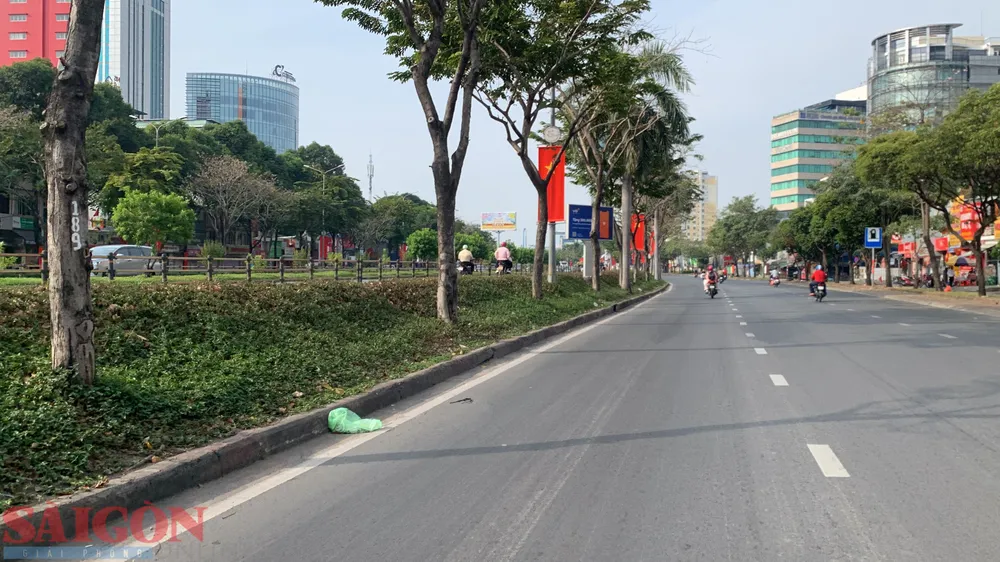 Đường Điện Biên Phủ. Ảnh: CHÍ THẠCH