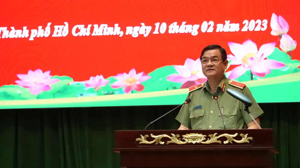 Thiếu tướng Lê Hồng Nam, Giám đốc Công an TPHCM phát biểu tại hội nghị Thiếu tướng Lê Hồng Nam, Giám đốc Công an TPHCM phát biểu tại hội nghị