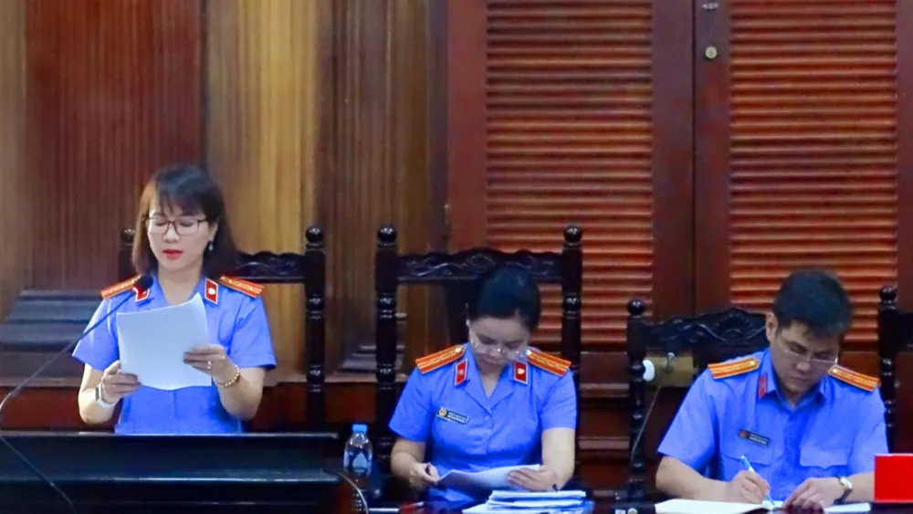 Đại diện Viện KSND TPHCM luận tội và đề nghị mức án