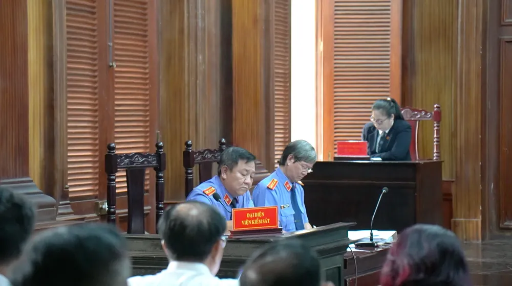 Đại diện Viện KSND TPHCM tại phiên tòa Đại diện Viện KSND TPHCM tại phiên tòa