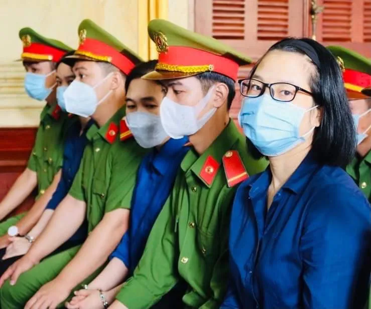 Các đồng phạm của "trùm" đa cấp Nguyễn Khắc Đồi tại phiên xử ngày 22-3 Các đồng phạm của "trùm" đa cấp Nguyễn Khắc Đồi tại phiên xử ngày 22-3