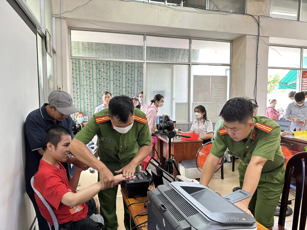 Làm CCCD tại Công an quận Tân Bình