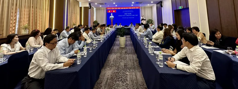 Quang cảnh hội nghị. Ảnh: CHÍ THẠCH Quang cảnh hội nghị. Ảnh: CHÍ THẠCH