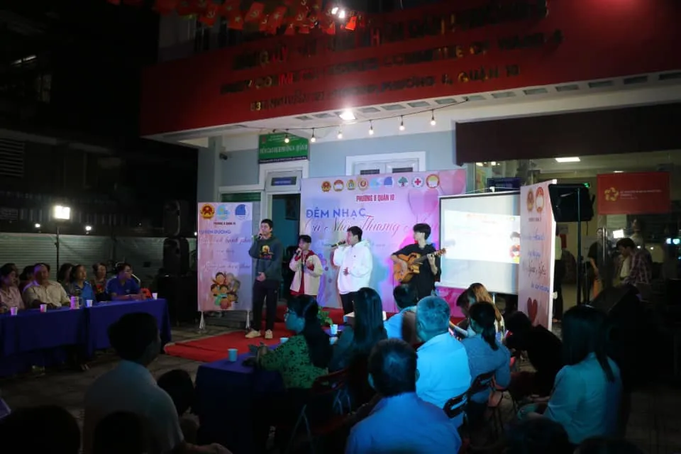 Đêm nhạc mang đến nhiều cảm xúc với mọi người