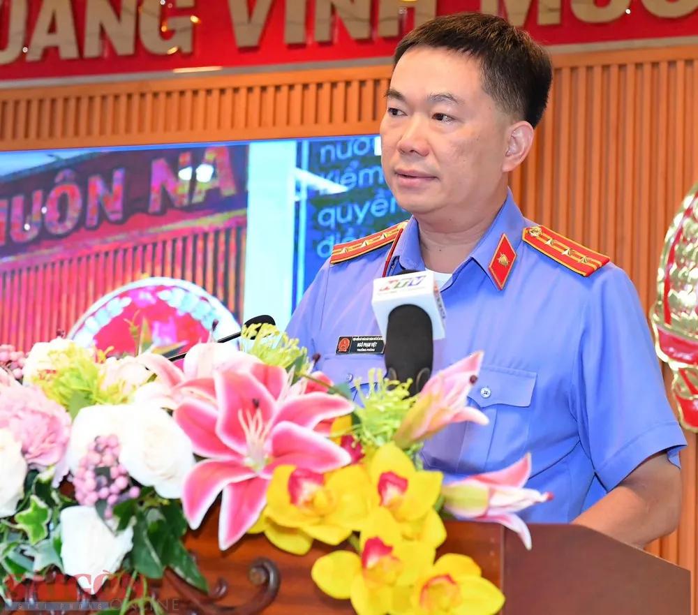 Đại diện Viện KSND các quận tham luận tại hội nghị. Ảnh: VIỆT DŨNG