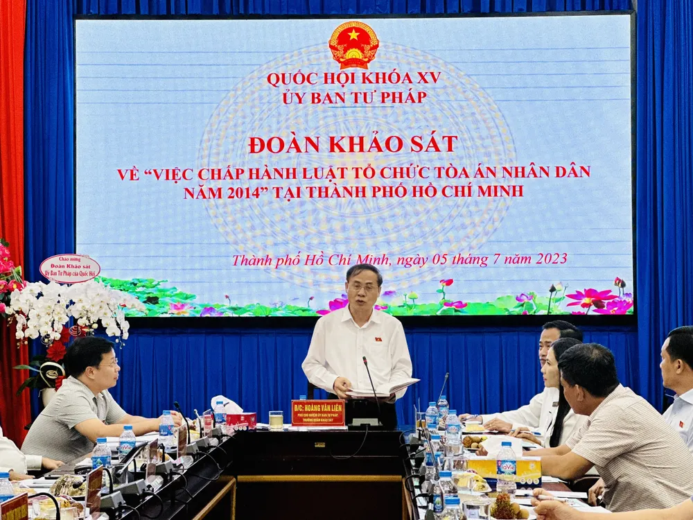 Phó Chủ nhiệm Ủy ban Tư pháp Hoàng Văn Liên phát biểu tại buổi giám sát. Ảnh: CHÍ THẠCH Phó Chủ nhiệm Ủy ban Tư pháp Hoàng Văn Liên phát biểu tại buổi giám sát. Ảnh: CHÍ THẠCH