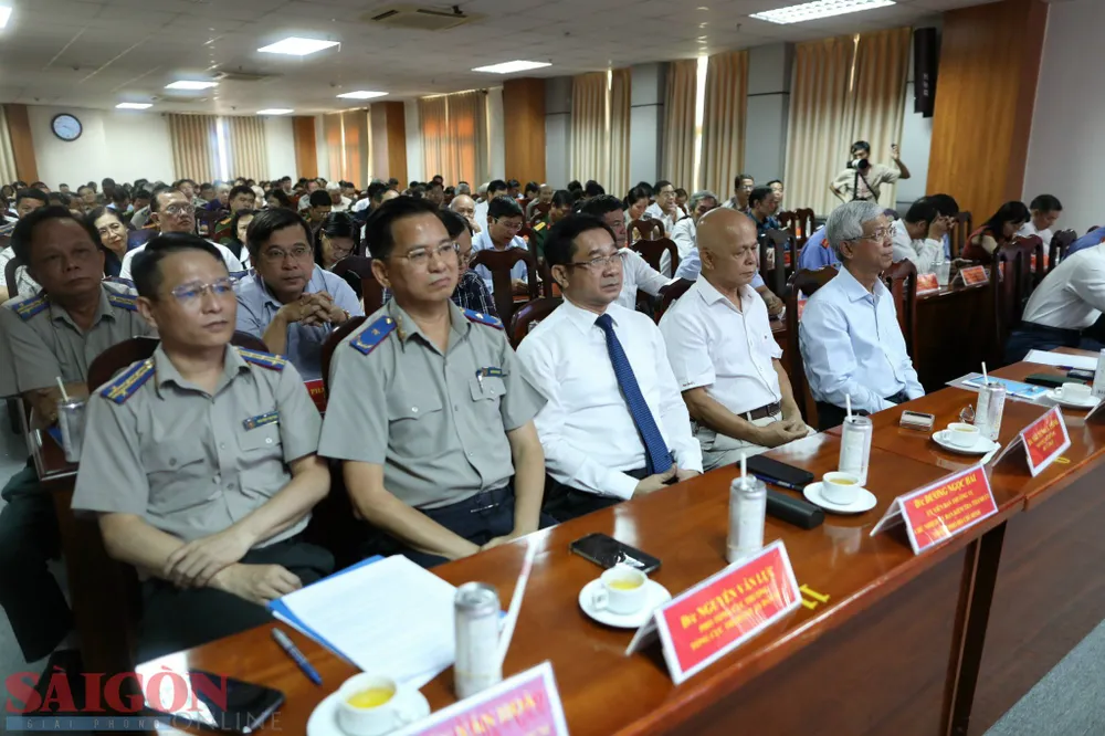 Lãnh đạo các đơn vị tại buổi lễ