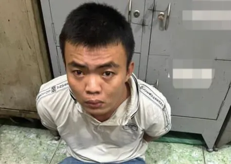 Vinh tại cơ quan công an