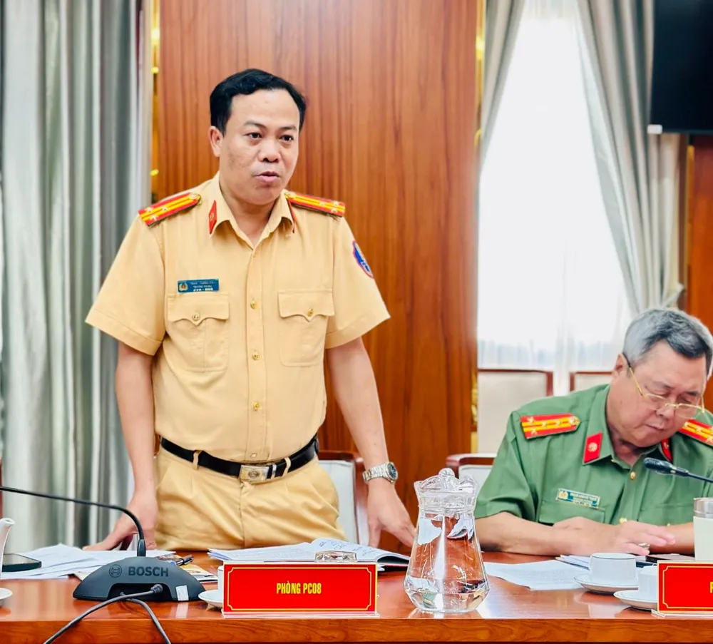 Thượng tá Trần Trung Hiếu, Trưởng Phòng PC08 phát biểu. Ảnh: CHÍ THẠCH Thượng tá Trần Trung Hiếu, Trưởng Phòng PC08 phát biểu. Ảnh: CHÍ THẠCH
