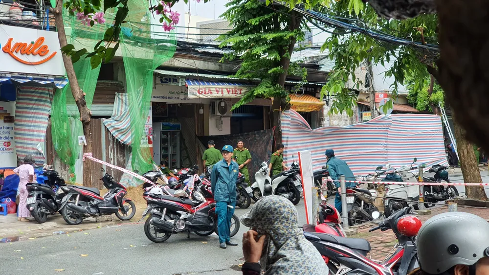 Công an phong tỏa hiện trường