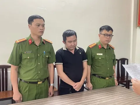 Lại Chí Thành tại cơ quan công an Lại Chí Thành tại cơ quan công an