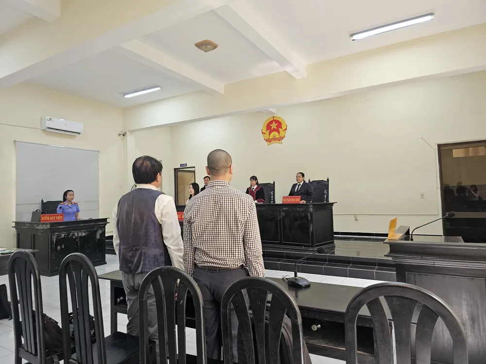 Quang cảnh phiên tòa Quang cảnh phiên tòa