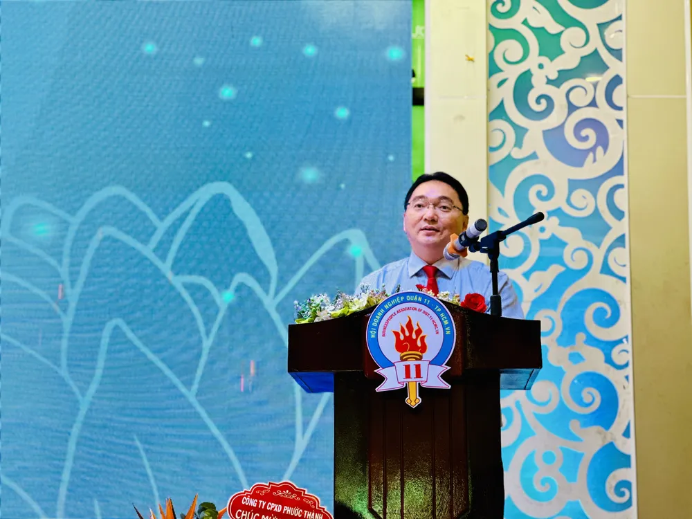 Chủ tịch UBND quận 11 Nguyễn Trần Bình phát biểu tại buổi họp mặt. Ảnh: CHÍ THẠCH Chủ tịch UBND quận 11 Nguyễn Trần Bình phát biểu tại buổi họp mặt. Ảnh: CHÍ THẠCH