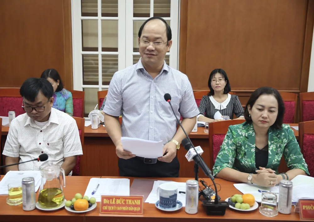 Chủ tịch UBND quận 1 Lê Đức Thanh phát biểu. Ảnh: CHÍ THẠCH Chủ tịch UBND quận 1 Lê Đức Thanh phát biểu. Ảnh: CHÍ THẠCH