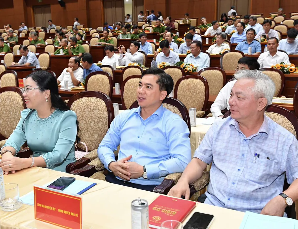 Các đại biểu tham dự hội nghị. Ảnh: VIỆT DŨNG Các đại biểu tham dự hội nghị. Ảnh: VIỆT DŨNG