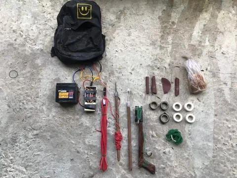 Tang vật và dụng cụ thu giữ