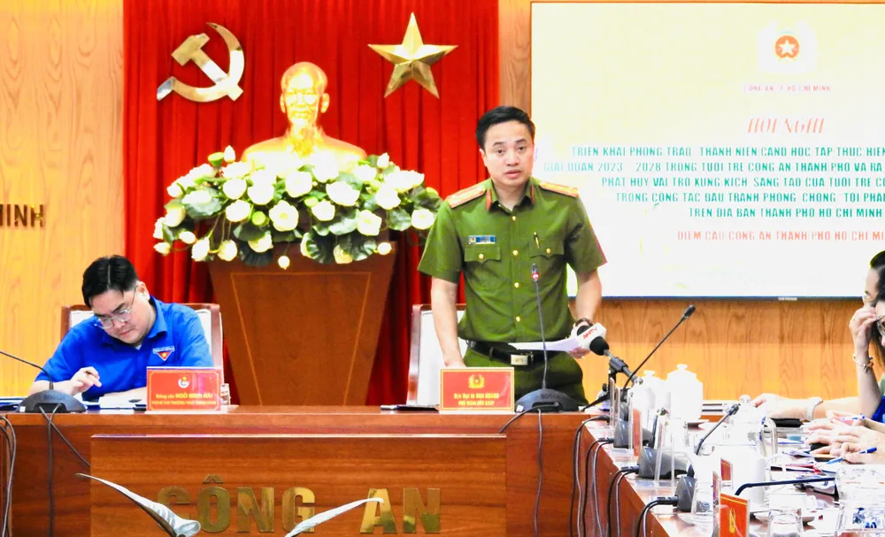 Đại tá Mai Hoàng, Anh hùng lực lượng vũ trang nhân dân, Phó Giám đốc Công an TPHCM phát biểu chỉ đạo