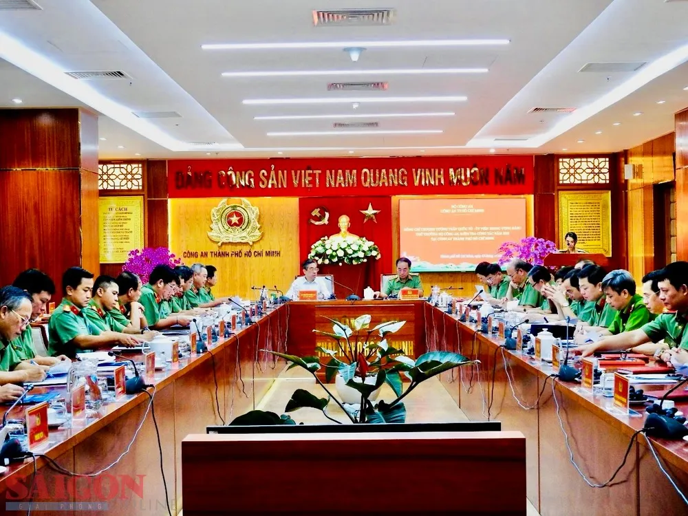 Quang cảnh buổi làm việc Quang cảnh buổi làm việc