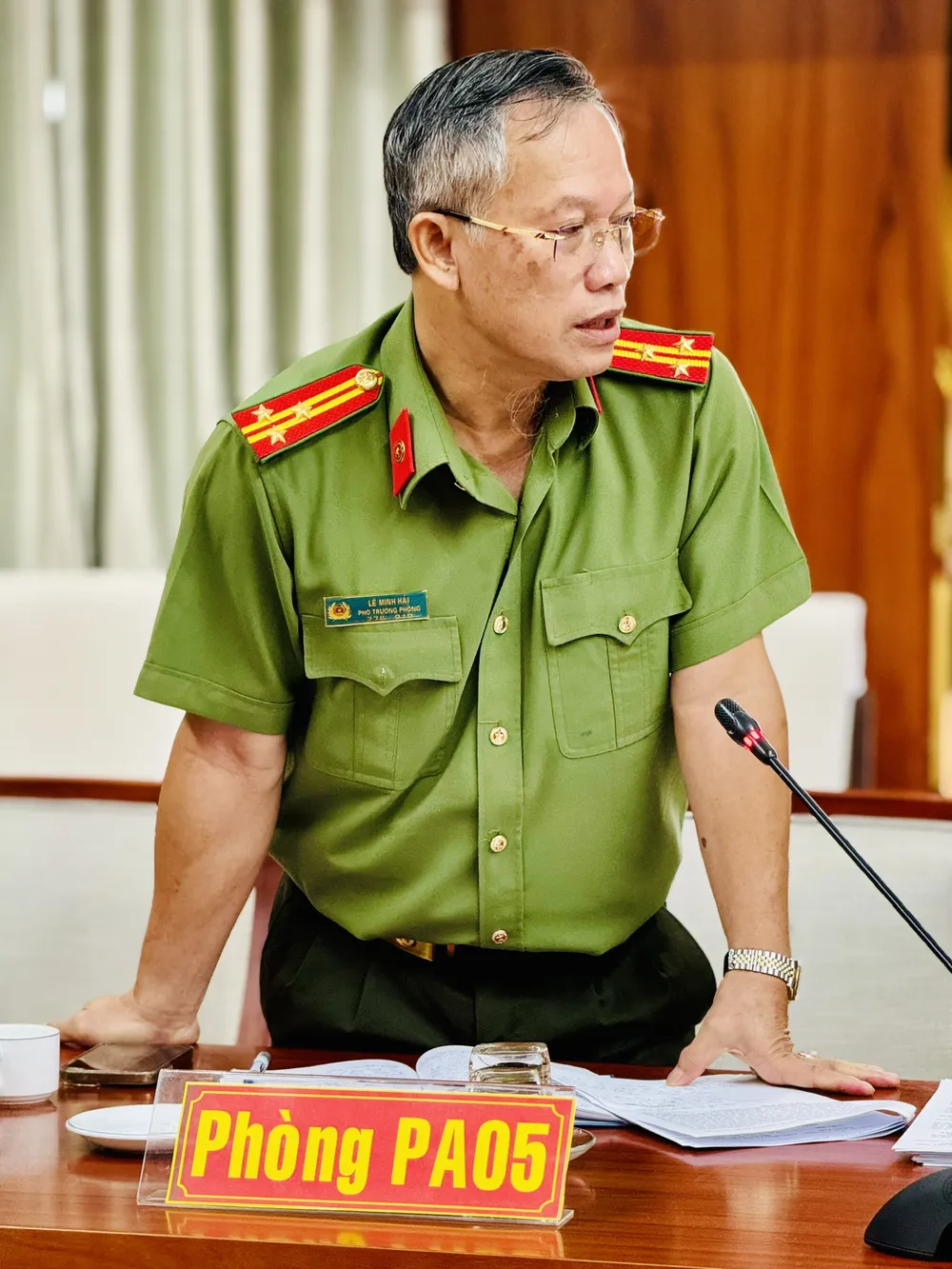 Đại diện PA05 nêu ý kiến với đoàn giám sát