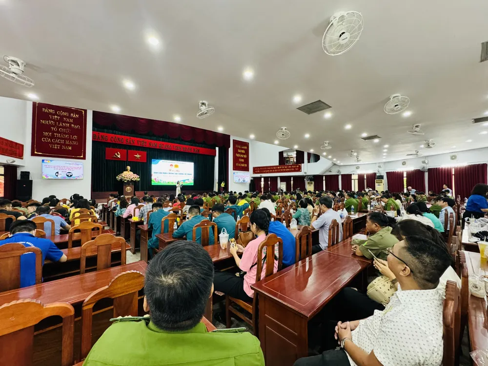 Quang cảnh hội thi Quang cảnh hội thi