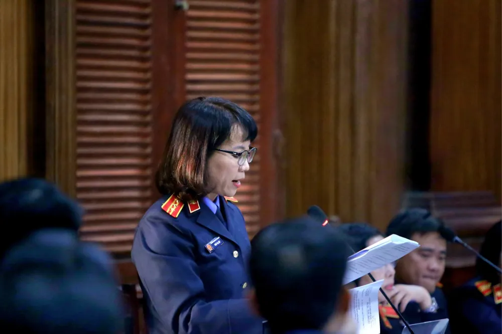 Đại diện Viện KSND TPHCM luận tội và đề nghị mức án với các bị cáo