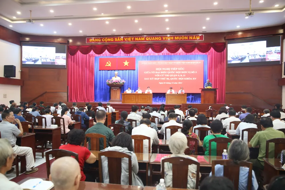 Quang cảnh buổi tiếp xúc