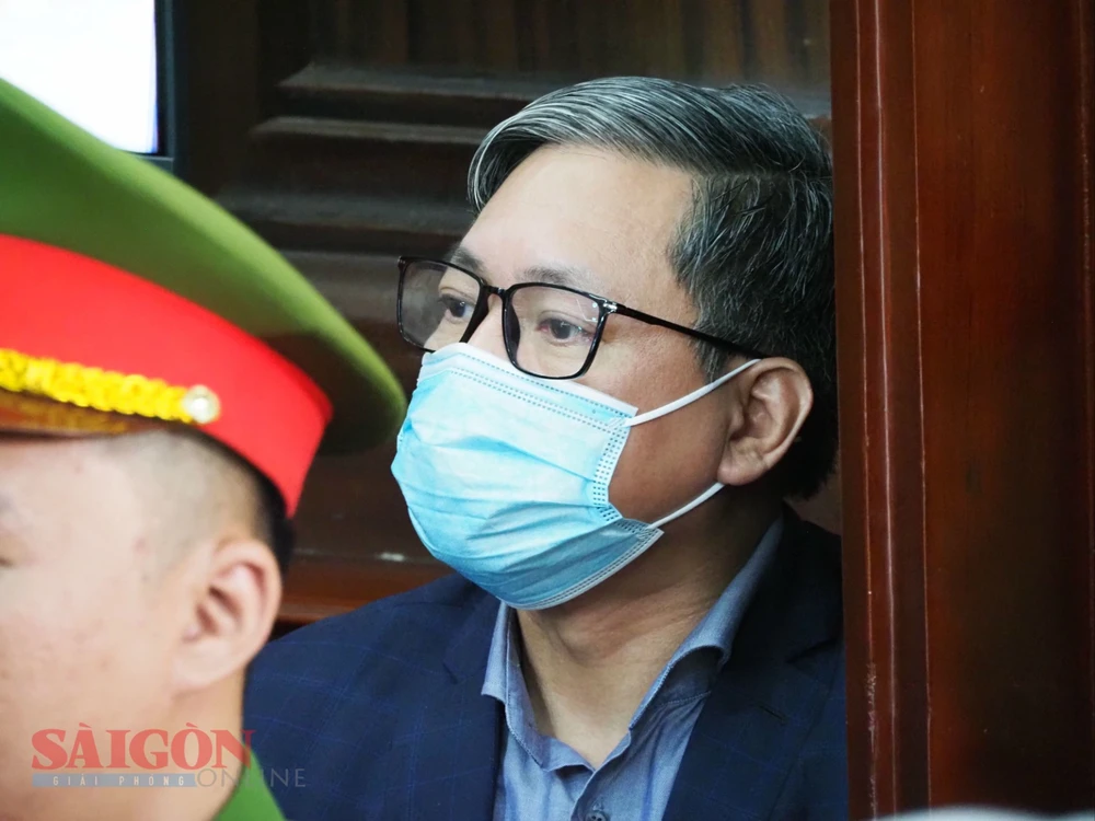 Bị cáo Nguyễn Cao Trí (Chủ tịch HĐQT Tập đoàn Capella) tại tòa, sáng 13-3. Ảnh: HOÀNG HÙNG z5243854307198-453c39bacb8a82d4b06f1c75ca693a04-3473-2630.jpg