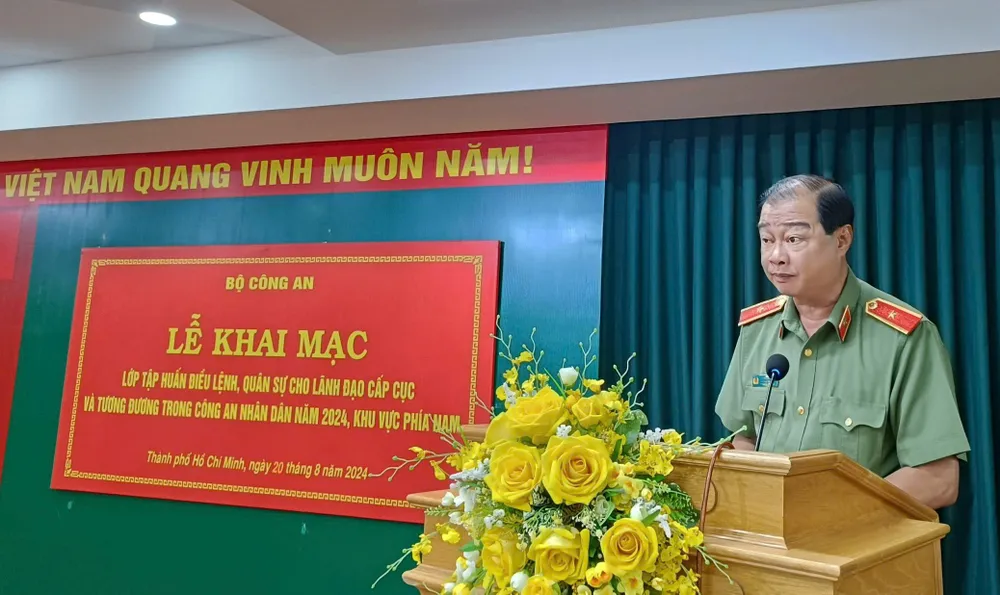 Thiếu tướng Lê Hồng Hiệp phát biểu tại buổi lễ c975e3bf6c43c81d9152.jpg