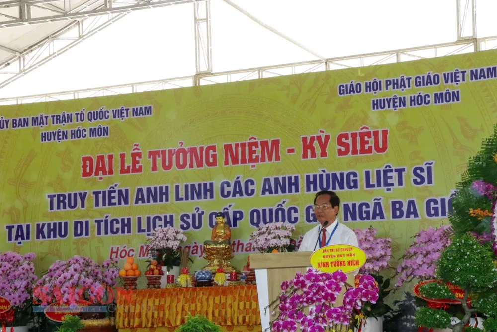 Bí thư huyện ủy, Chủ tịch HĐND huyện Hóc Môn Trần Văn Khuyên phát biểu Hình 1.jpg