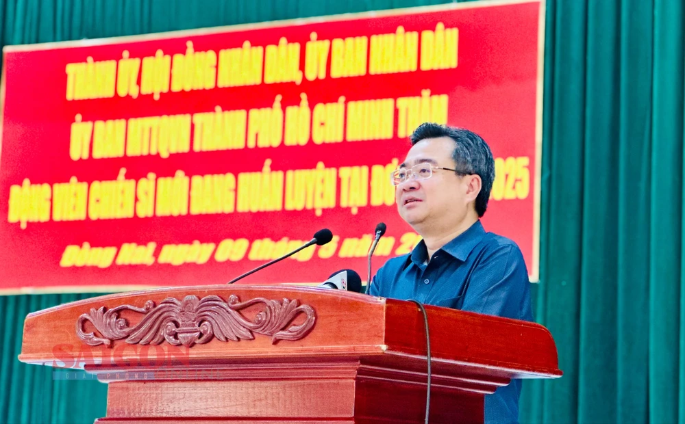 Đồng chí Nguyễn Thanh Nghị phát biểu tại Trung Đoàn 31 - Sư đoàn Bộ binh 309. Ảnh: CHÍ THẠCH tempImageAmvIFa.jpg