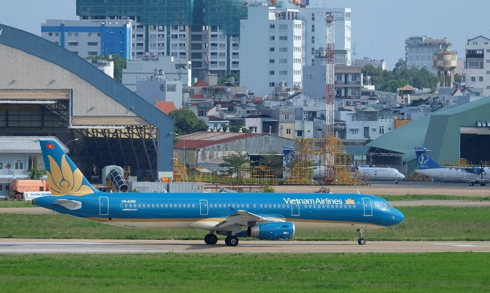 Máy bay A321