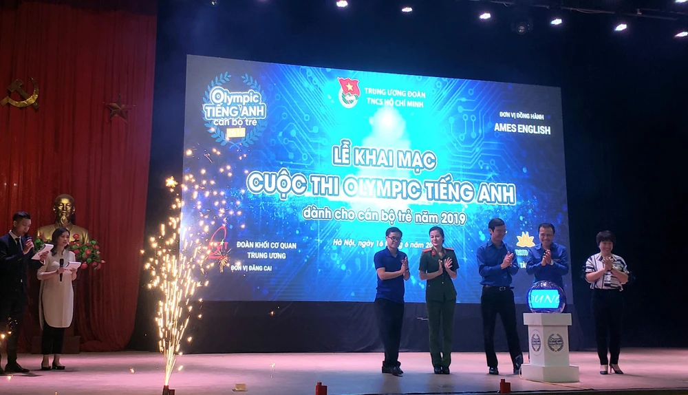 Lễ khai mạc cuộc thi Olympic tiếng Anh dành cho cán bộ trẻ 2019