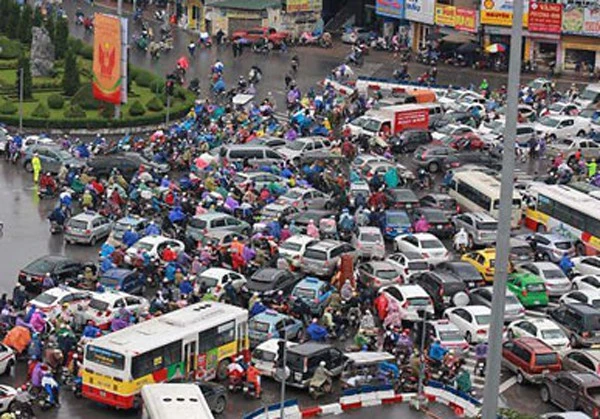 Để phản ánh tình hình trật tự ATGT, ùn tắc giao thông, người dân có thể liên hệ với Cục Cảnh sát giao thông – 0995.67.67.67