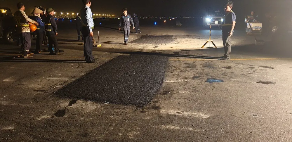 Cán bộ giám sát thi công sửa chữa sân bay Nội Bài bị phạt 25 triệu đồng vì thiếu trách nhiệm