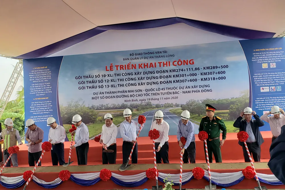 Lễ khởi công 3 gói thầu cao tốc Mai Sơn - QL45