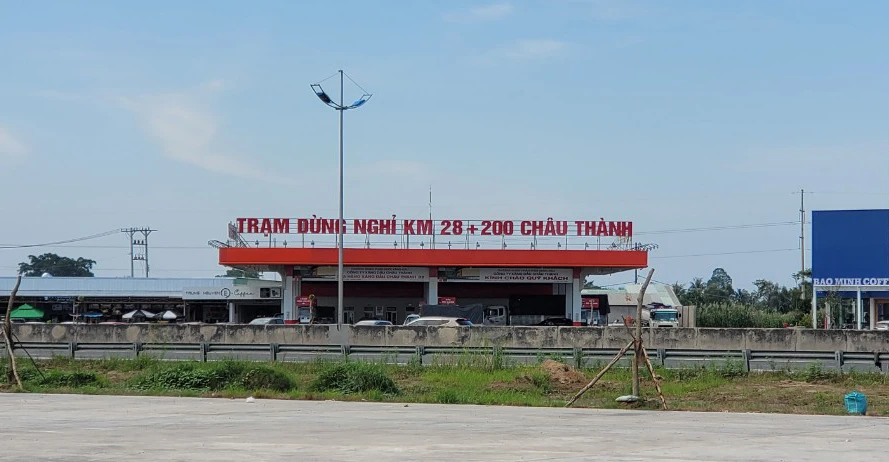 Trạm dừng nghỉ tại Long An được sử dụng làm chốt kiểm dịch