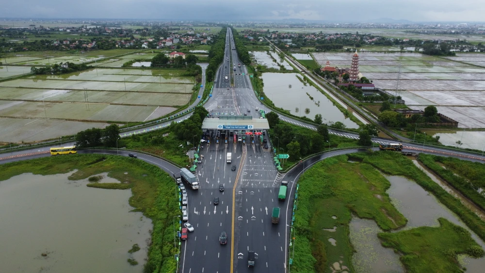 Sẽ thu phí thuần ETC trên tất cả các tuyến cao tốc từ 1-8