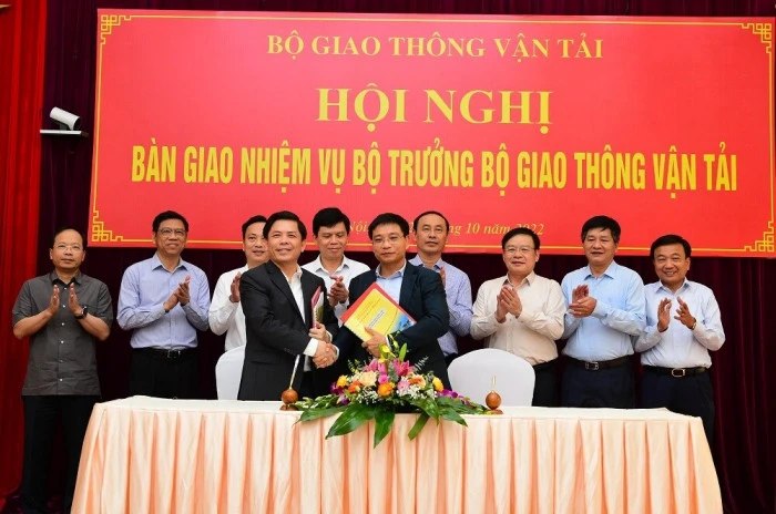 Hội nghị bàn giao nhiệm vụ Bộ trưởng Bộ GTVT 